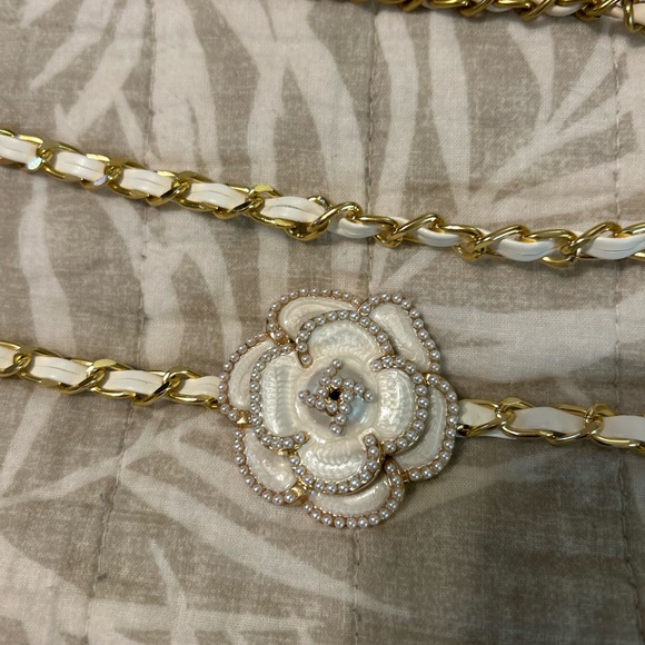 Fashion Chain Belts - Picture 2 of 7